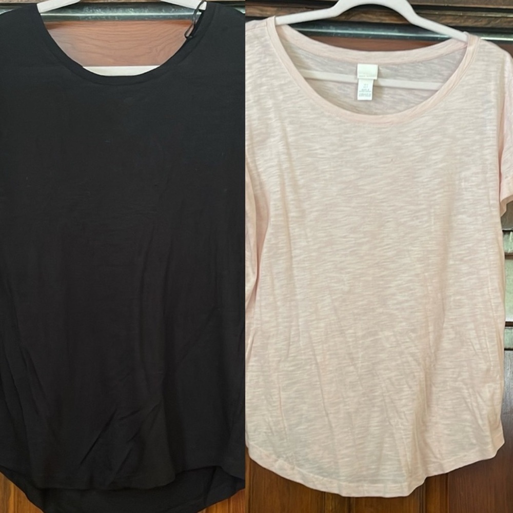H&M 2 tee bundle